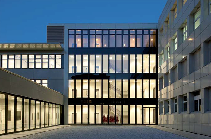 Manufacture Jaeger-Lecoultre